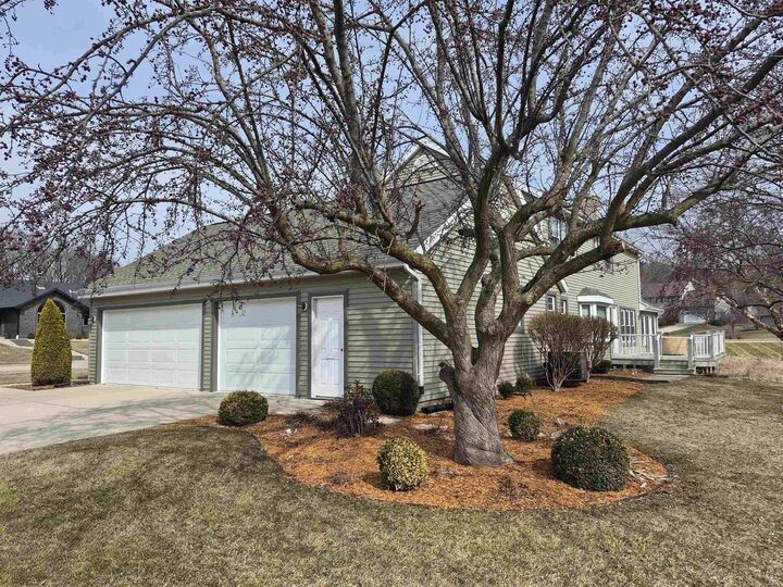 Property Photo:  2839 Cambridge Court  WI 53548 