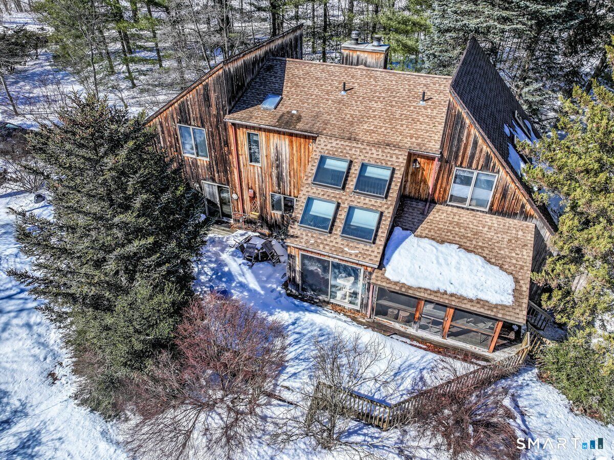 Property Photo:  70 Tamarack Road  CT 06776 