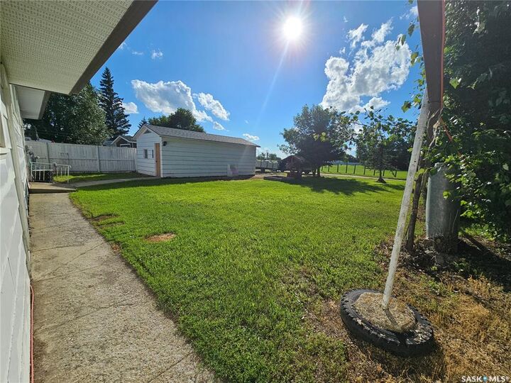Property Photo: 107 Jubilee Bay SK S0K 4L0
