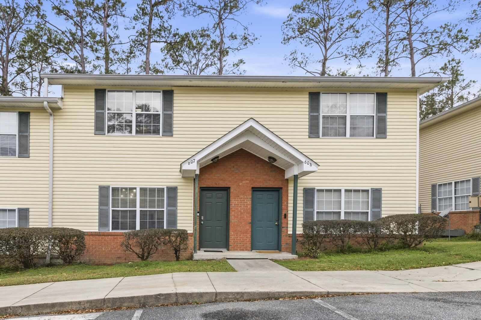 Property Photo:  2403 Hartsfield Road 607  FL 32303 