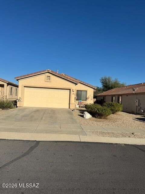 Property Photo: 12372 N Globe Mallow Place AZ 85658