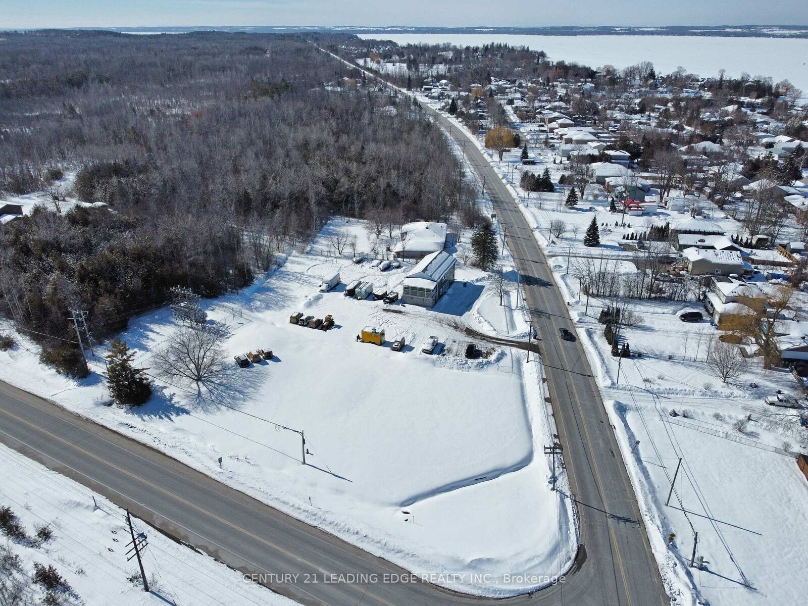 Property Photo: 1035 Metro Road N ON L4P 3E9