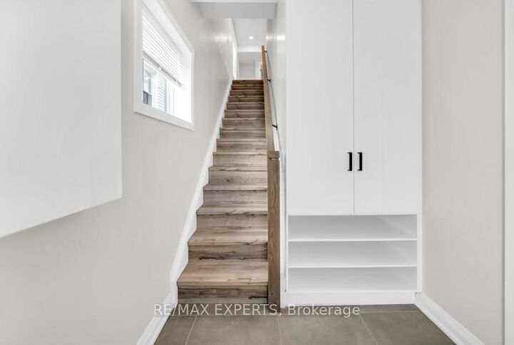 Property Photo:  124 Church Street  ON N2G 2S4 