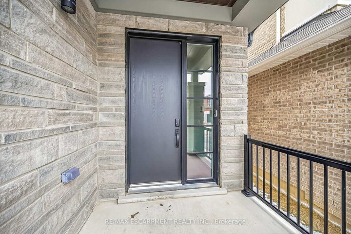 Property Photo: 12 Shady Oaks Trail ON L9B 0E9