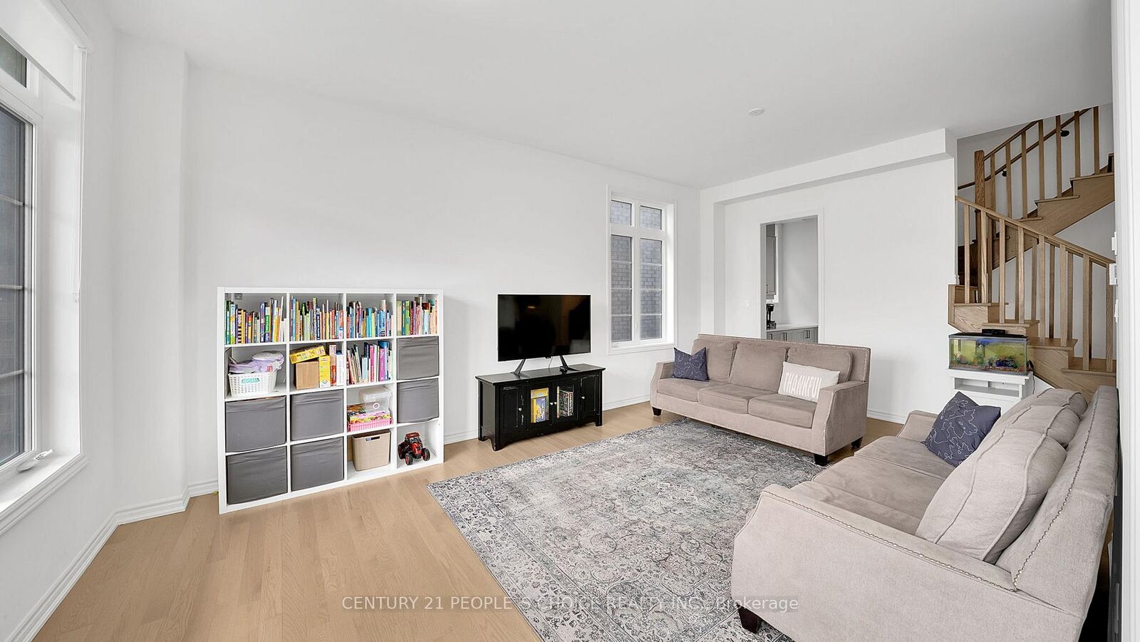 Property Photo:  21 Wintergreen Lane  ON L0G 1W0 