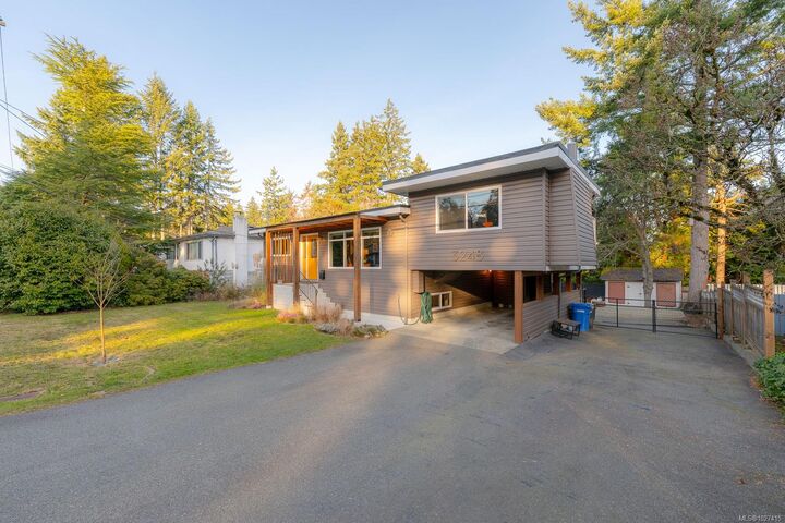 Property Photo:  3248 Uplands Dr  BC V9T 2T1 