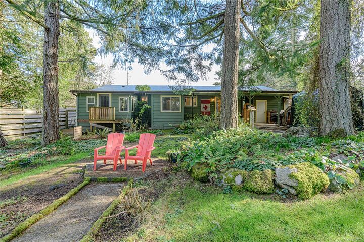 Property Photo: 126 Maliview Dr BC V8K 1B9