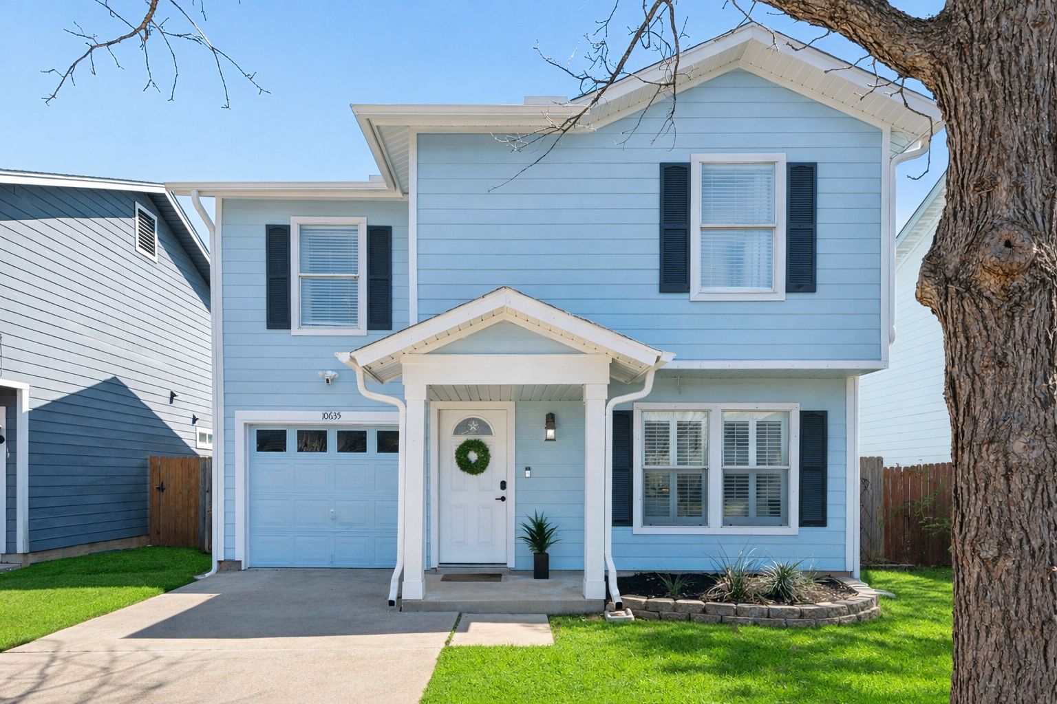 Property Photo:  10635 Marshitahs Way  TX 78748 