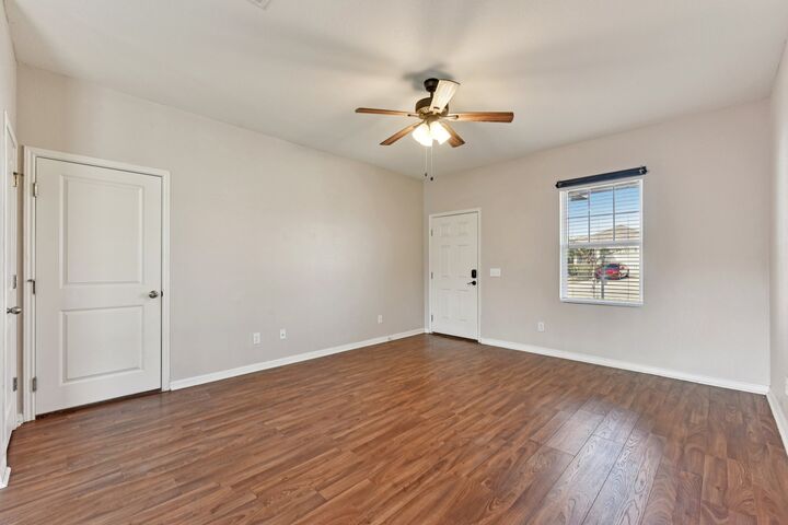 Property Photo:  170 Satsuma Lane  TX 78640 