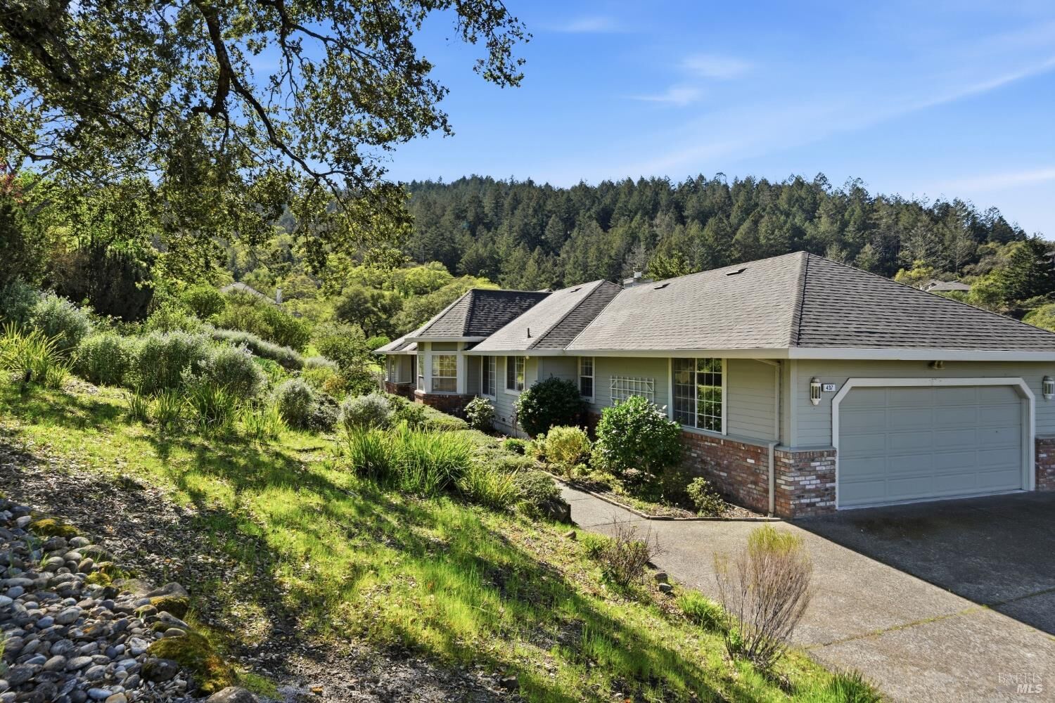 Property Photo:  437 Crestridge Place  CA 95409 
