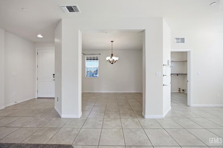 Property Photo:  9902 Jersey Shore Drive  CA 93314 