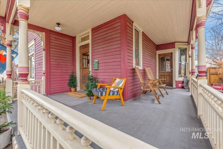 Property Photo:  1318 W Eastman St.  ID 83702 