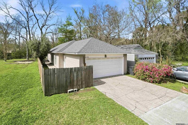 Property Photo:  270 Stoney Creek Ave  LA 70808 