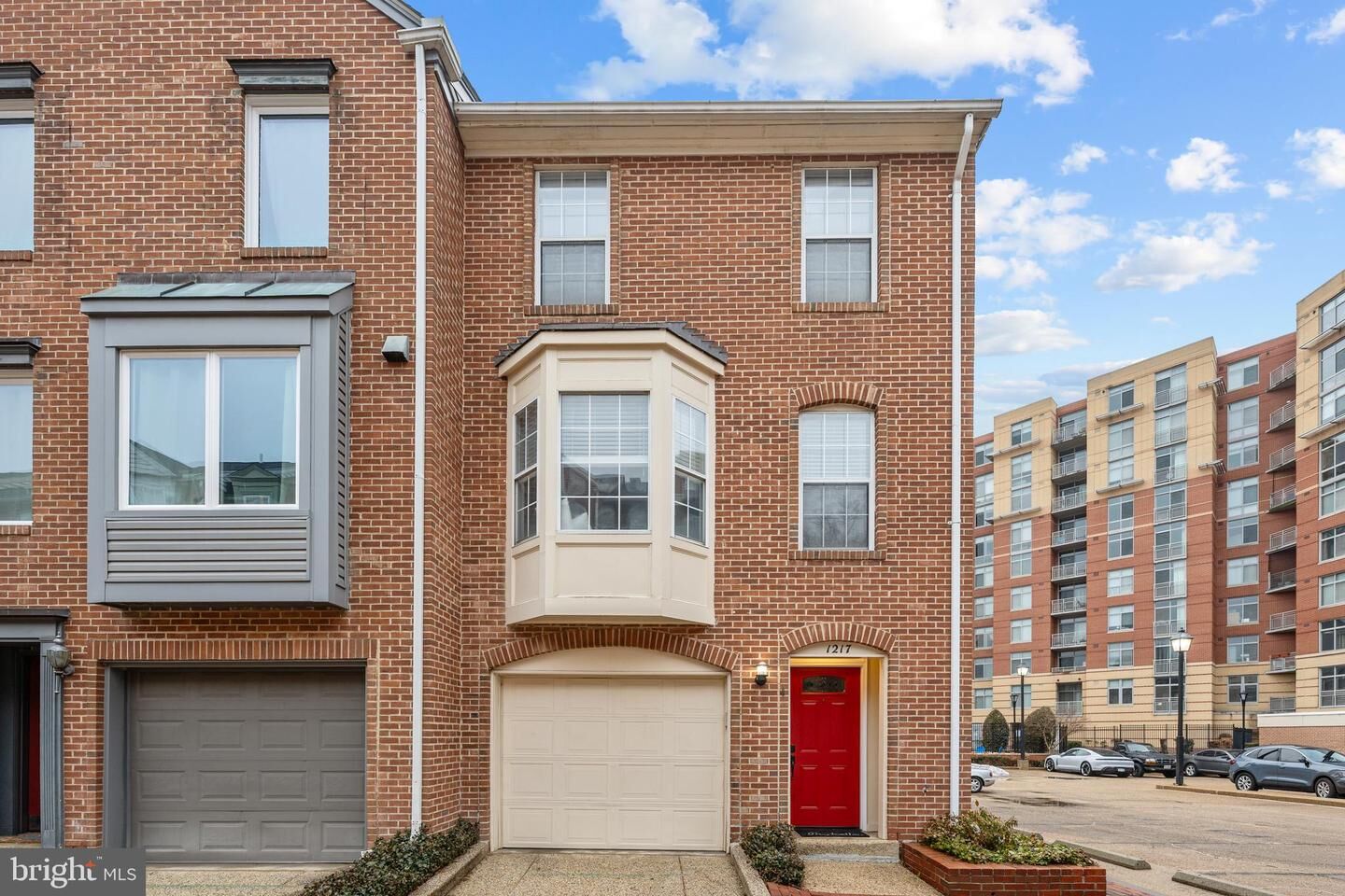 Property Photo:  1217 Madison Street  VA 22314 