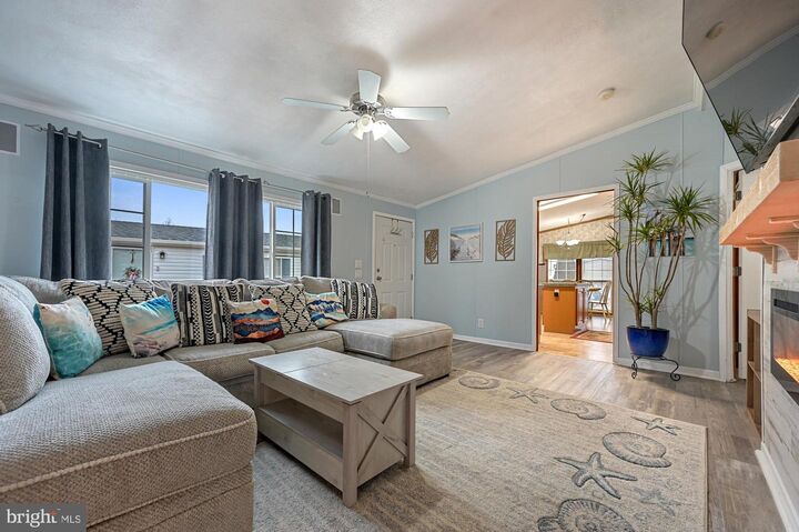 Property Photo:  646 Fox Pointe Drive 71  DE 19904 