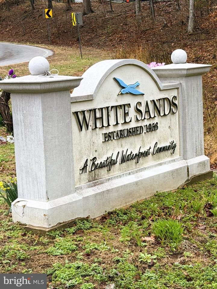 Property Photo: 518 Vera MD 20657