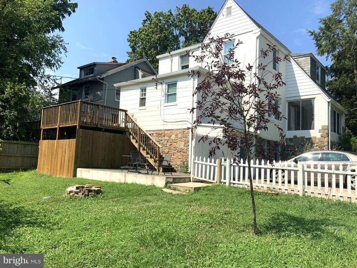 Property Photo:  6209 York Road A  MD 21212 