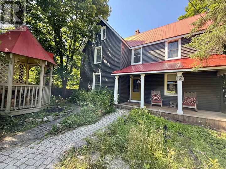 Property Photo:  12 Lansdowne Street West  ON P1H 1W1 