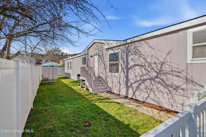 Property Photo:  8553 N Kendra Way  ID 83854 