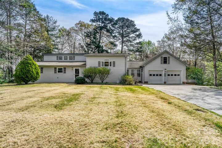 Property Photo:  104 McArthur Avenue SE  NC 28025 