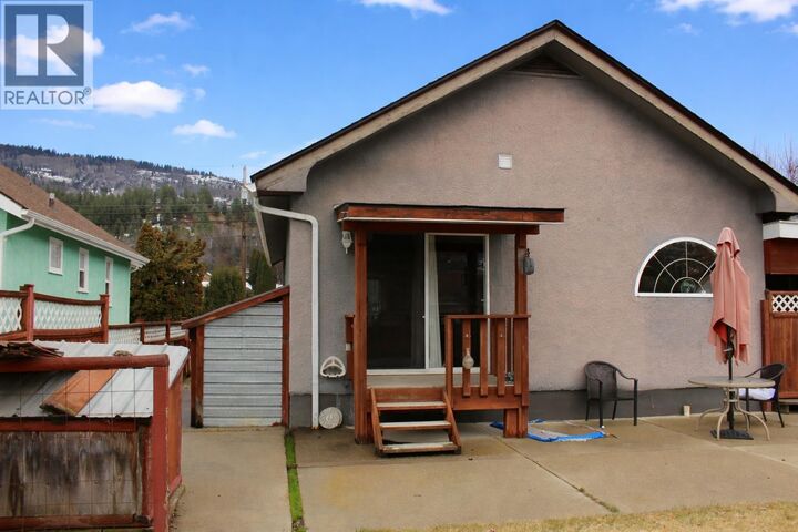 Property Photo:  1360 Second Avenue  BC V1R 6P6 