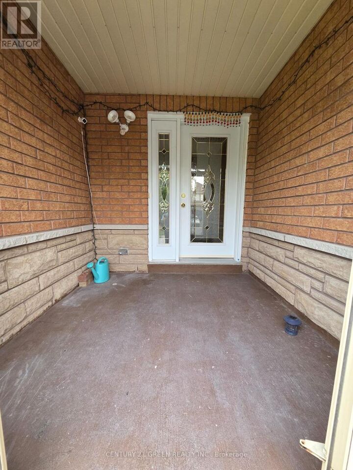 Property Photo: 7314 Cork Tree Row ON L5N 8N9