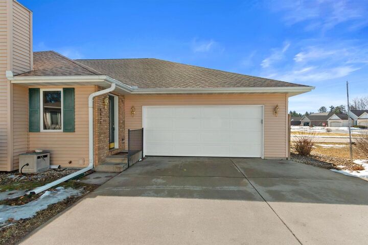 Property Photo:  4621 Ridgeview Court  WI 54494 