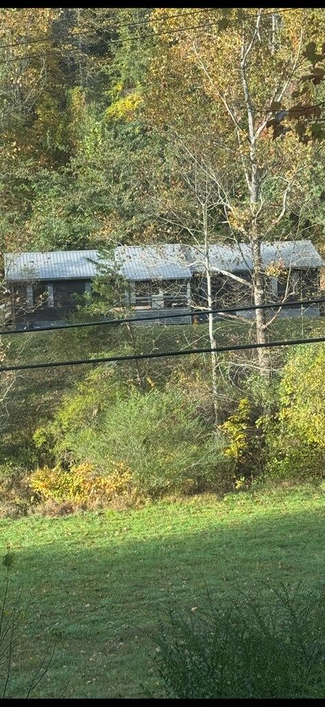 Property Photo:  471 Rt. 1750  KY 41653 