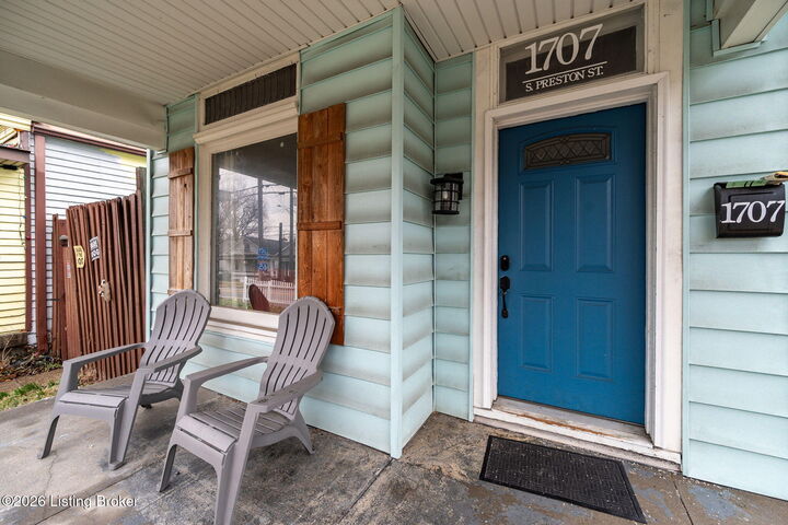 Property Photo:  1707 S Preston St  KY 40217 