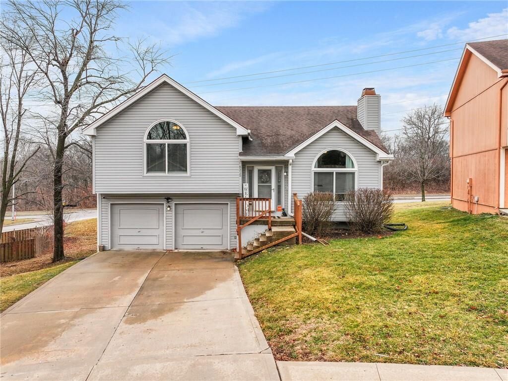 Property Photo:  6315 NE 48th Court  MO 64119 