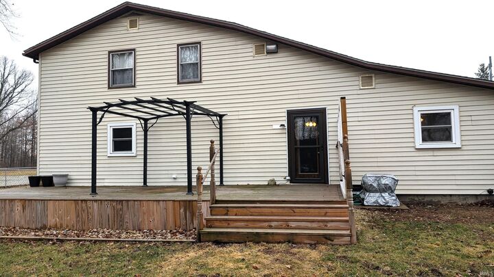 Property Photo:  4420 E 100  IN 46952-6716 