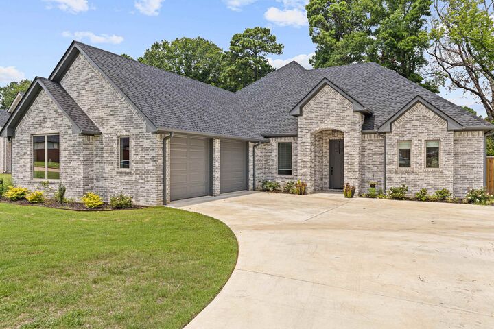 Property Photo:  128 Saddle Brook Circle  TX 75650 