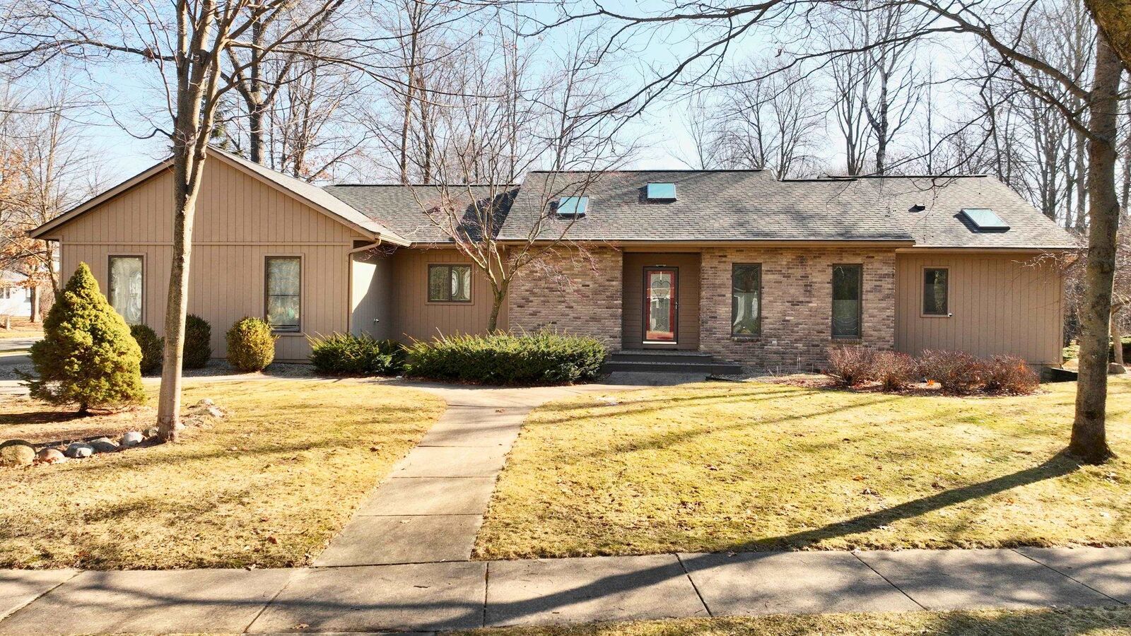 Property Photo: 2901 Abigail MI 48640