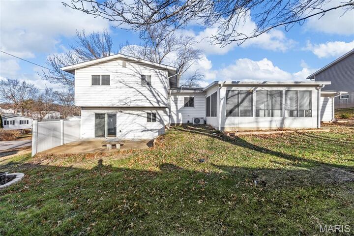 Property Photo:  11164 De Malle Drive  MO 63146 