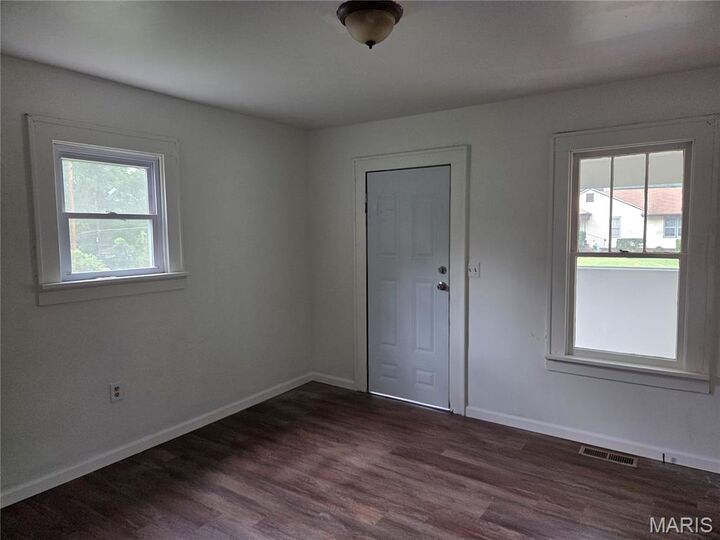 Property Photo:  420 Scenic Drive  MO 63137 