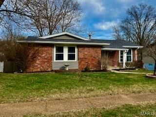 Property Photo:  400 Woodrun Drive  MO 63021 