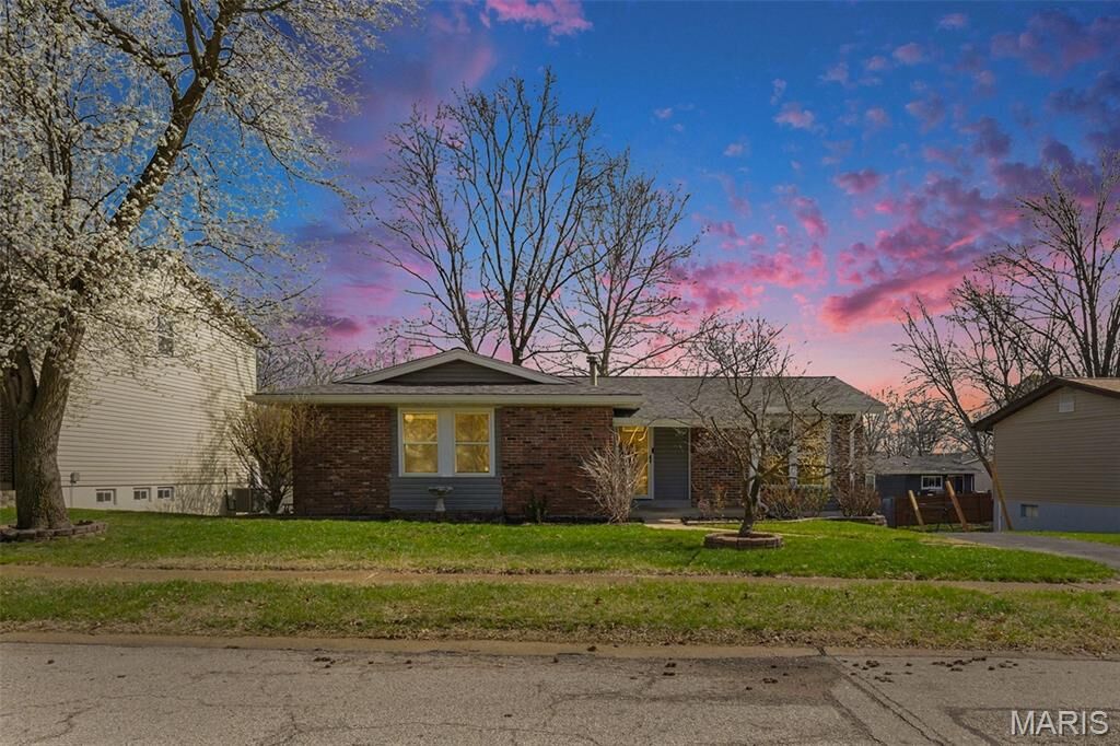 Property Photo:  400 Woodrun Drive  MO 63021 