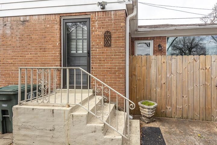 Property Photo:  3704 Charleswood Ave  TN 38122 