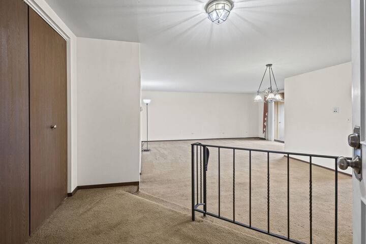 Property Photo:  9752 Mill Drive E E2  IL 60464 