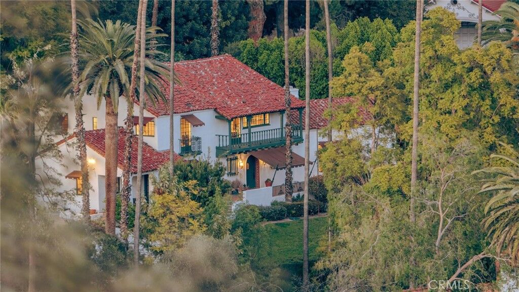 Property Photo: 4631 Ladera CA 92501