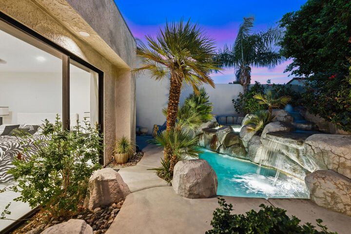 Property Photo: 10202 Sunningdale Drive CA 92270