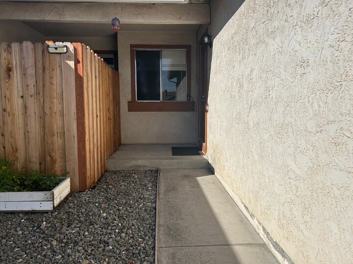 Property Photo:  1333 Johnson Court  CA 95376 