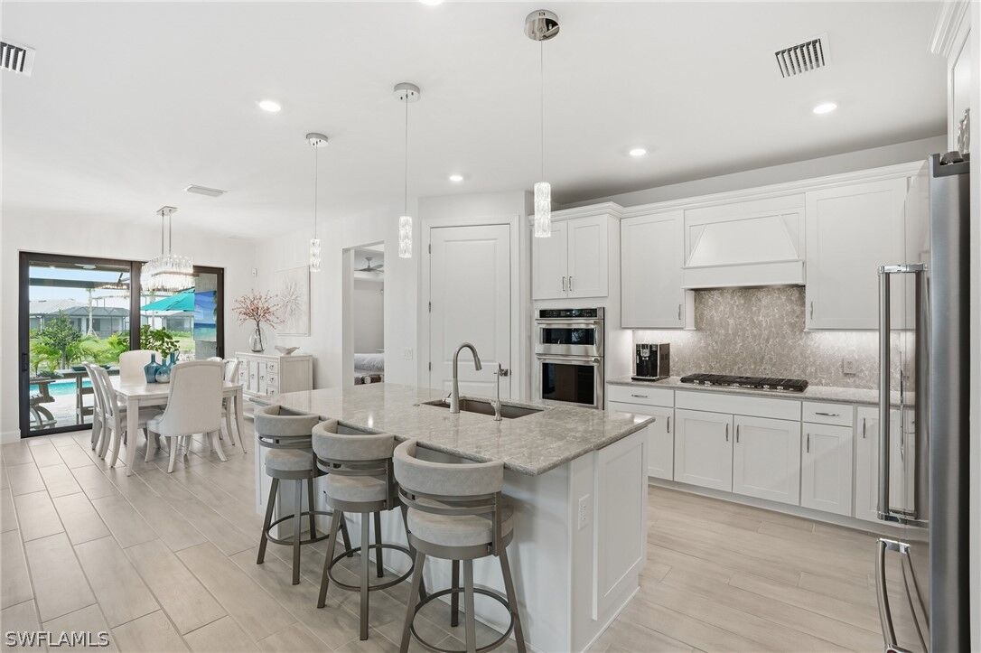 Property Photo:  1909 Fresno Avenue  FL 34120 
