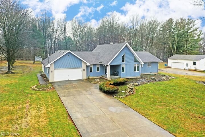 Property Photo: 545 Thomas Lane OH 44420