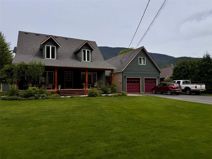 Property Photo: 1820 Illecillewaet Road BC V0E 2S0