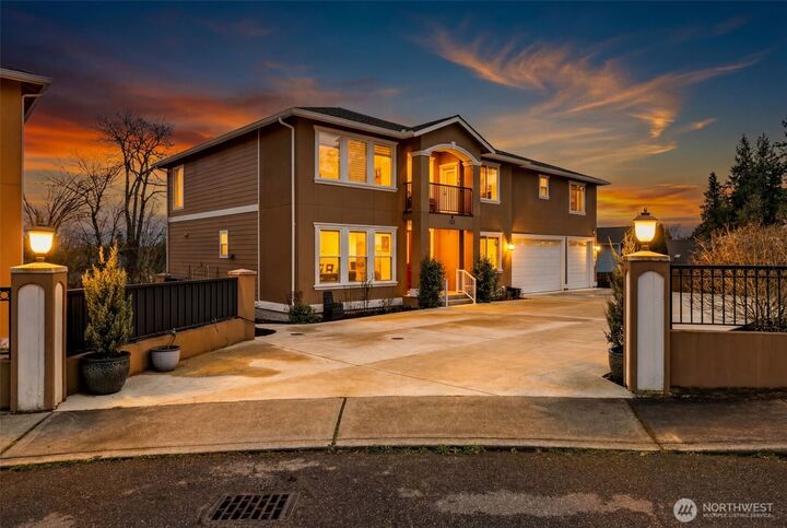 Property Photo:  14837  46th Lane S  WA 98168 