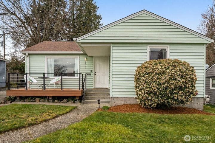 Property Photo: 3831 52nd Avenue SW WA 98116