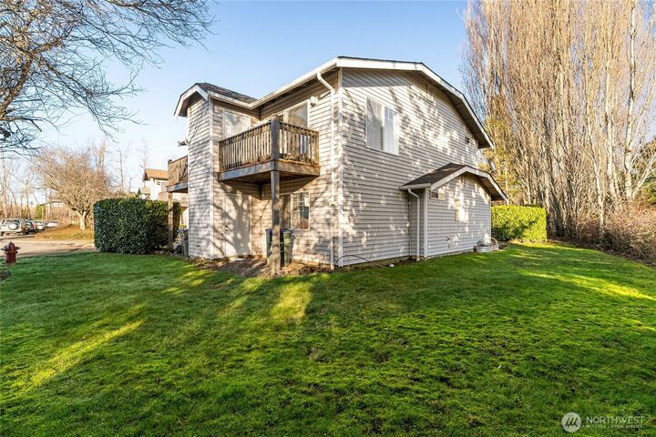 Property Photo:  2810  Valencia Street  WA 98226 