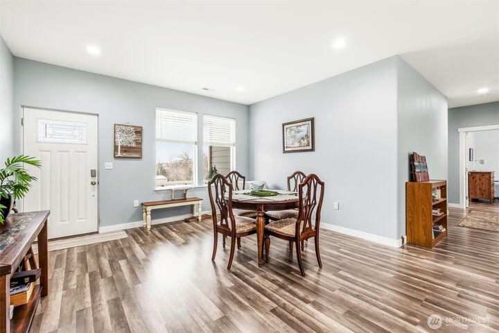 Property Photo:  335  Canal Drive  WA 98823 