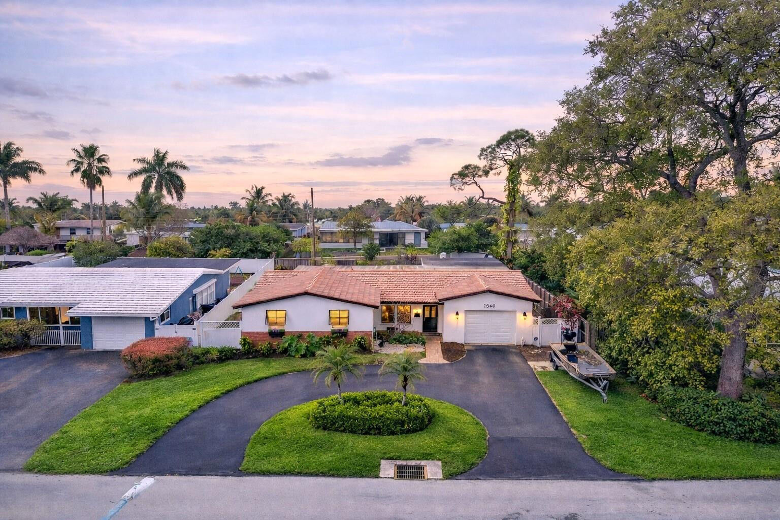 Property Photo:  1540 NE 47th Street  FL 33334 